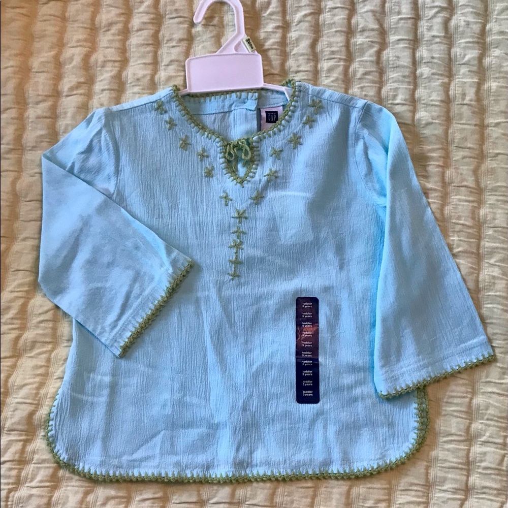 NWT BABY GAP GIRLS EMBROIDERED BOHO STYLE TOP SZ 5